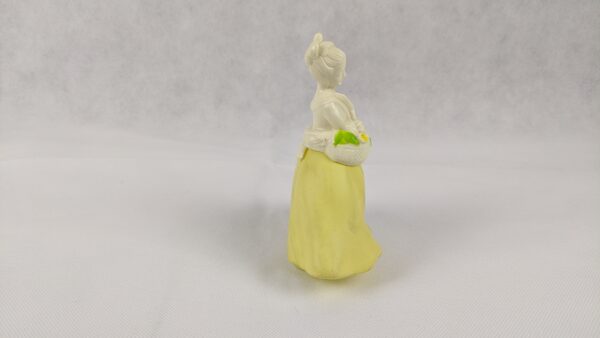 Avon Unforgettable Cologne Bottle Flower Maiden - Image 4