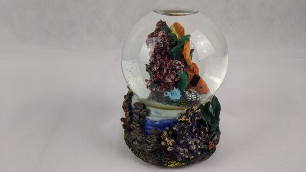 Factory Card Outlet Fish Globe Music Box - Image 3