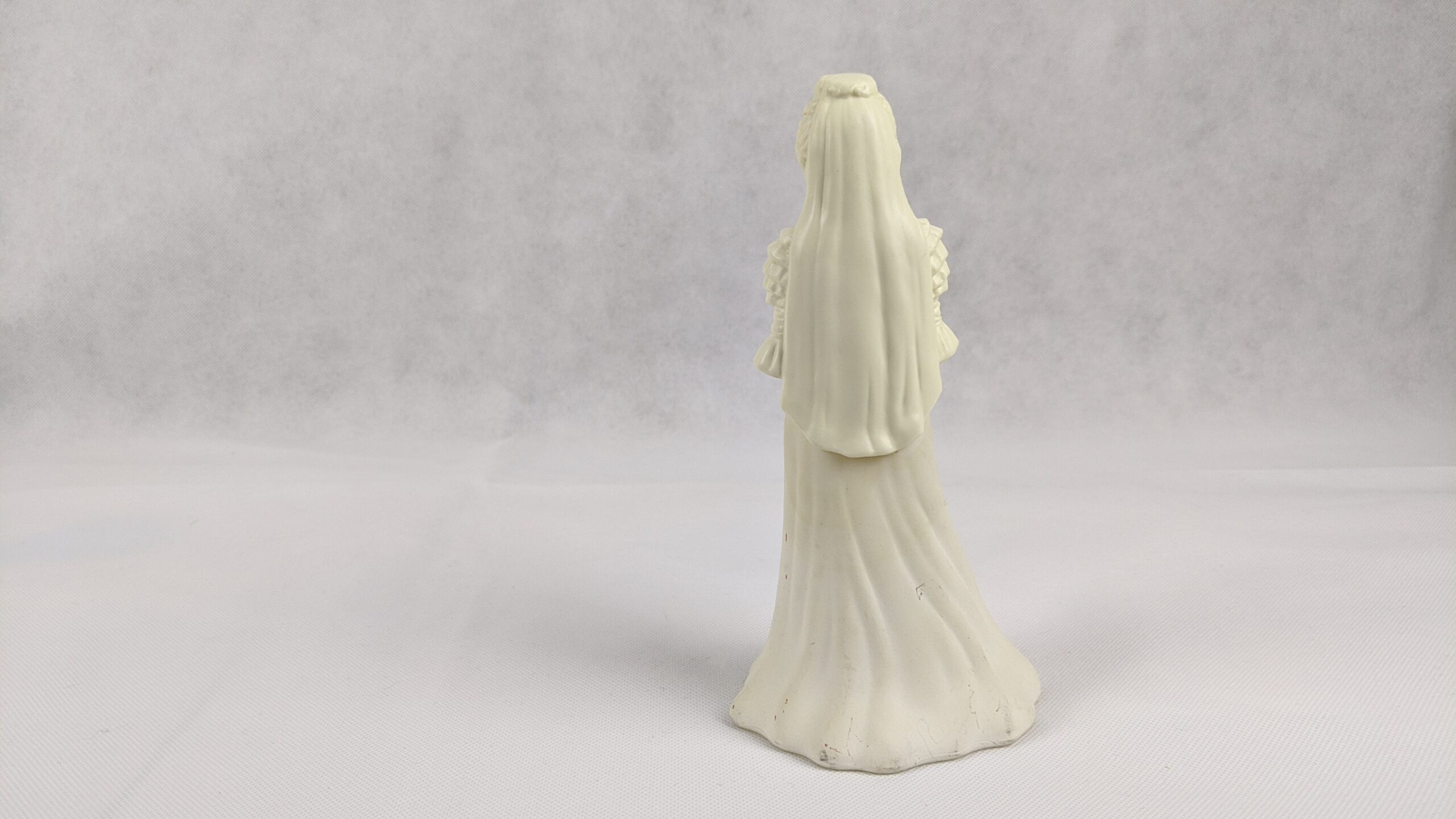 Avon Bridal Moments Sweet Honesty Cologne Bottle Vintage Fair Condition - Image 5