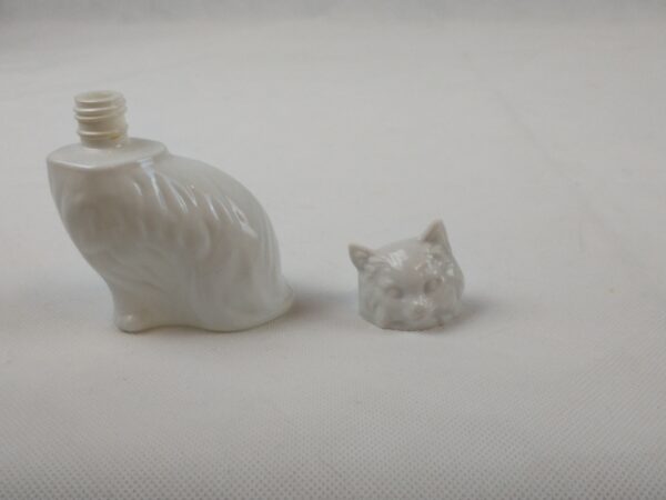 Vintage Cat Avon Perfume Bottle - Image 9