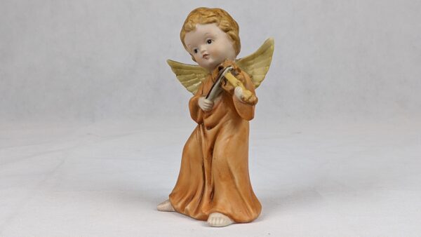Angel Playing Violin - Image 8